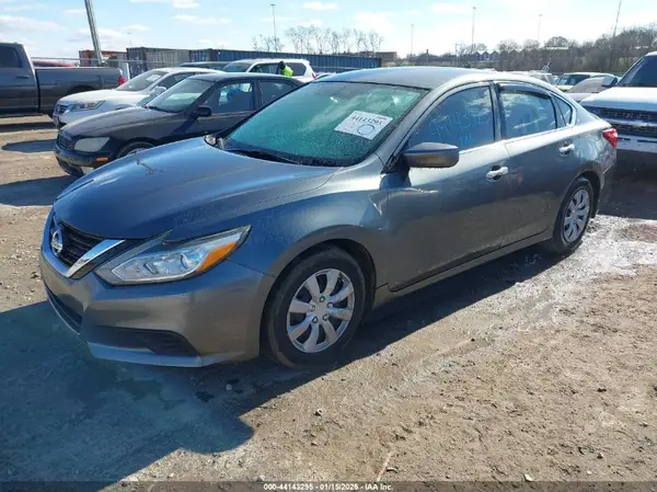 1N4AL3AP8HN348433 2017 NISSAN ALTIMA - Image 2