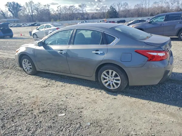 1N4AL3AP8HN351090 2017 NISSAN ALTIMA - Image 2