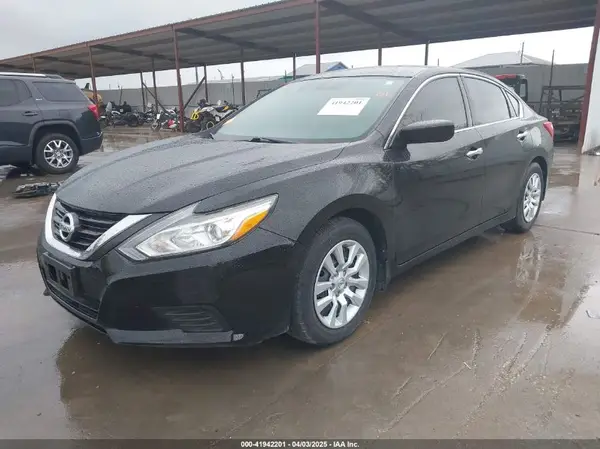 1N4AL3AP8HN351882 2017 NISSAN ALTIMA - Image 2