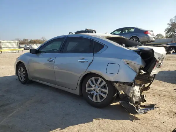1N4AL3AP8HN352742 2017 NISSAN ALTIMA - Image 2