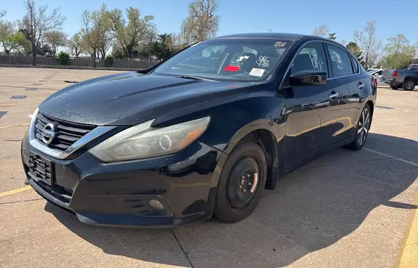 1N4AL3AP8HN355804 2017 NISSAN ALTIMA - Image 2