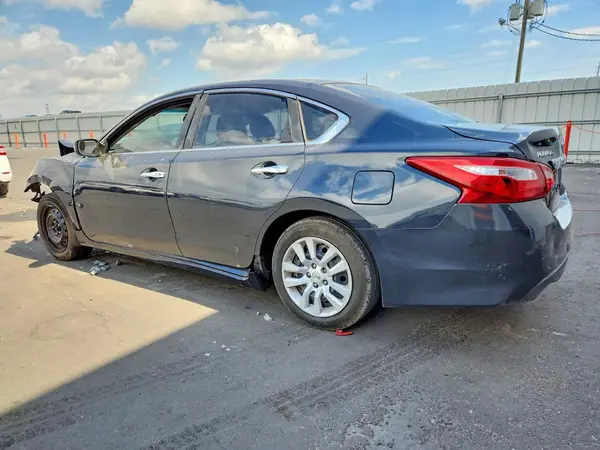1N4AL3AP8HN356242 2017 NISSAN ALTIMA - Image 2