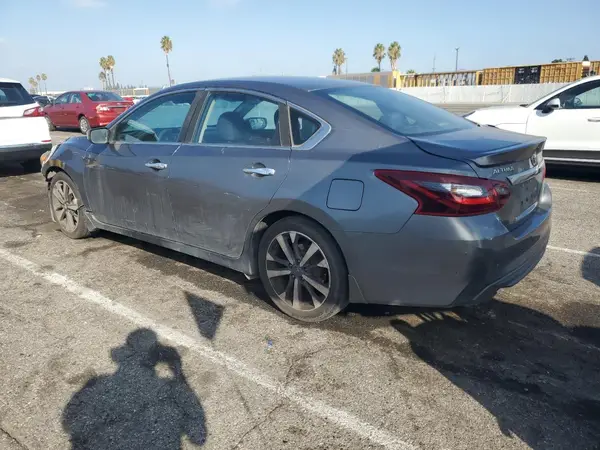 1N4AL3AP8HN358380 2017 NISSAN ALTIMA - Image 2