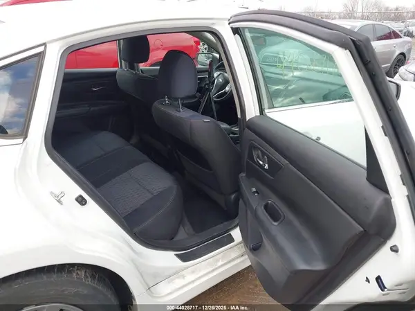 1N4AL3AP8HN359318 2017 NISSAN ALTIMA - Image 8