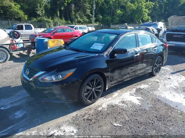 1N4AL3AP8HN360419 2017 NISSAN ALTIMA - Image 2