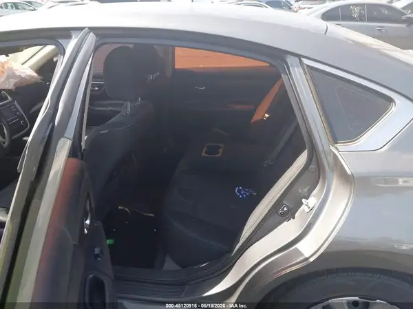1N4AL3AP8HN361912 2017 NISSAN ALTIMA - Image 8