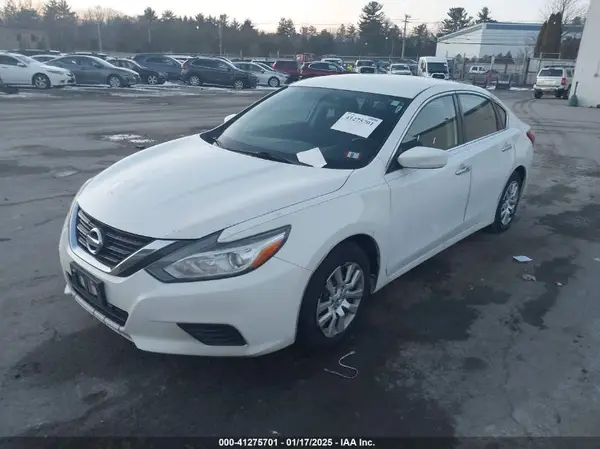 1N4AL3AP8HN363028 2017 NISSAN ALTIMA - Image 2