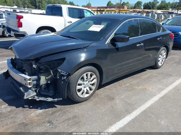 1N4AL3AP8HN363255 2017 NISSAN ALTIMA - Image 2