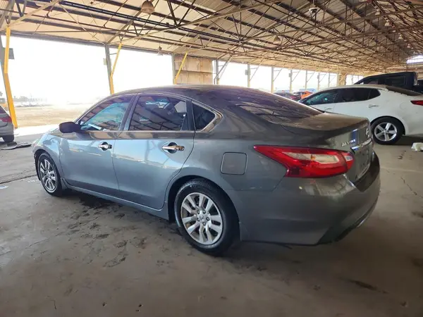 1N4AL3AP8HN366673 2017 NISSAN ALTIMA - Image 2