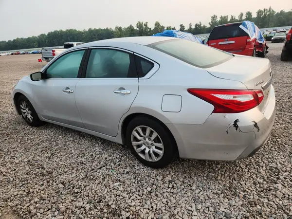 1N4AL3AP8HN367001 2017 NISSAN ALTIMA - Image 2