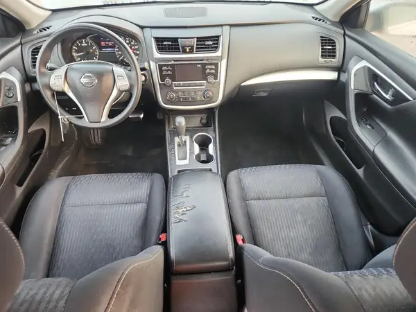 1N4AL3AP8HN367001 2017 NISSAN ALTIMA - Image 8