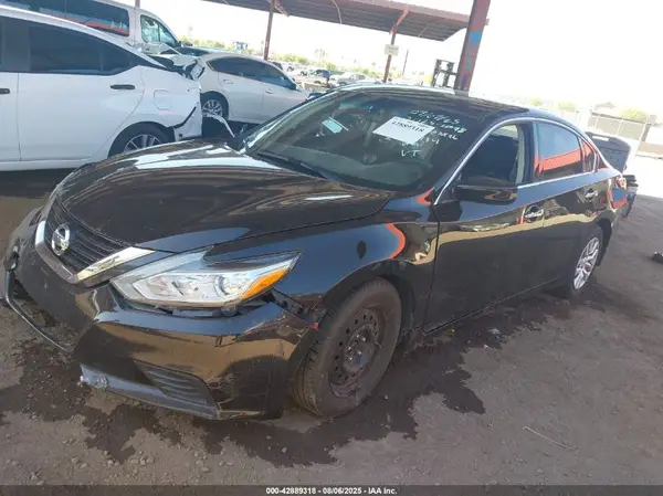1N4AL3AP8JC100734 2018 NISSAN ALTIMA - Image 2