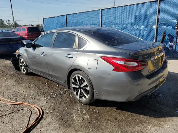 1N4AL3AP8JC102077 2018 NISSAN ALTIMA - Image 2