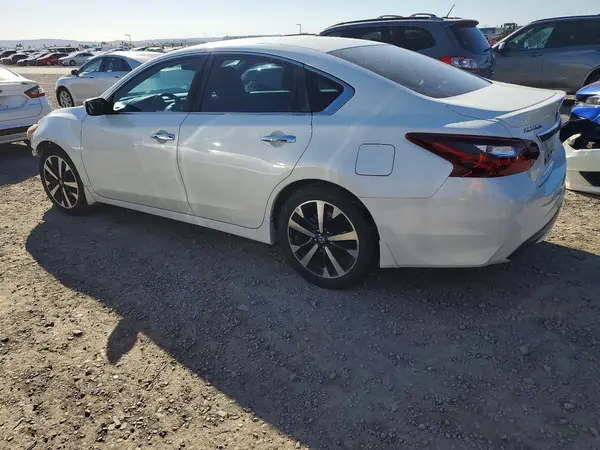 1N4AL3AP8JC103942 2018 NISSAN ALTIMA - Image 2