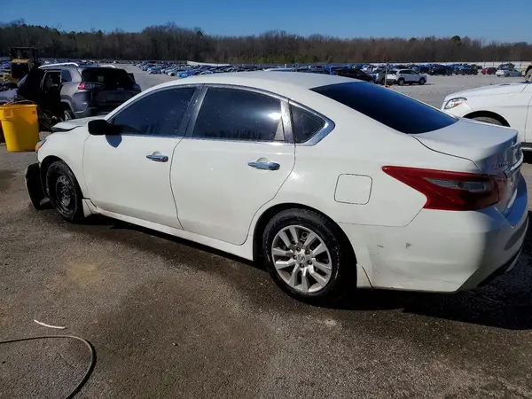 1N4AL3AP8JC104914 2018 NISSAN ALTIMA - Image 2
