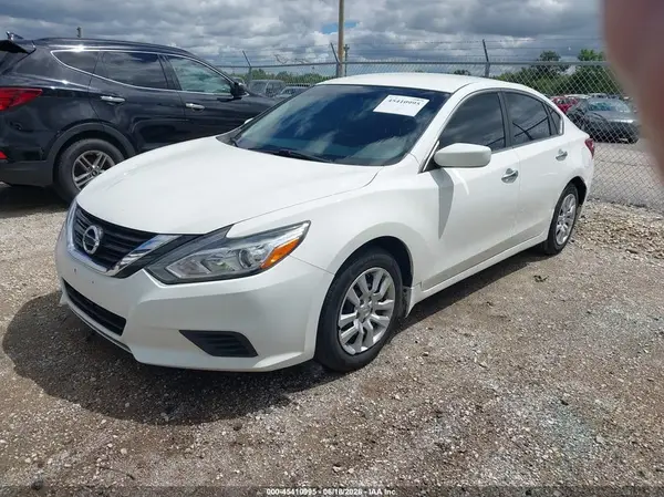 1N4AL3AP8JC107926 2018 NISSAN ALTIMA - Image 2