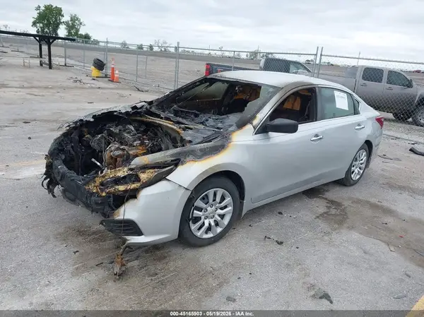 1N4AL3AP8JC108011 2018 NISSAN ALTIMA - Image 2