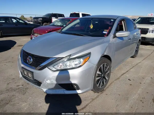 1N4AL3AP8JC108042 2018 NISSAN ALTIMA - Image 2