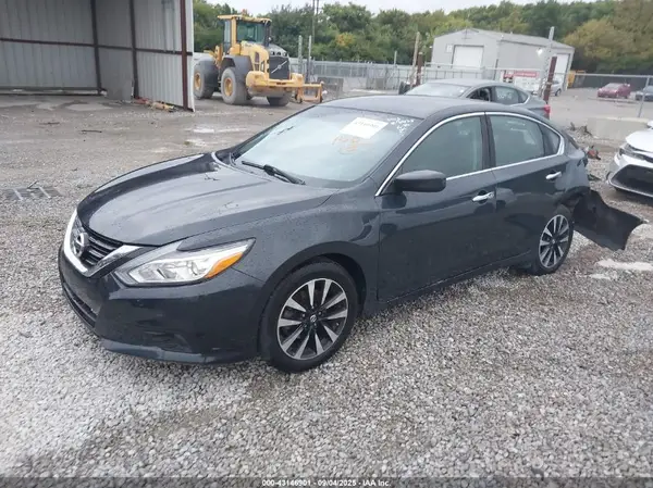 1N4AL3AP8JC109420 2018 NISSAN ALTIMA - Image 2