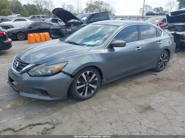 1N4AL3AP8JC109479 2018 NISSAN ALTIMA - Image 2