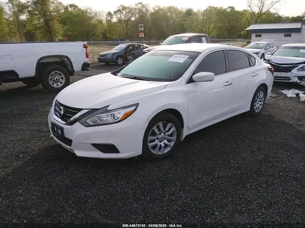 1N4AL3AP8JC109840 2018 NISSAN ALTIMA - Image 2