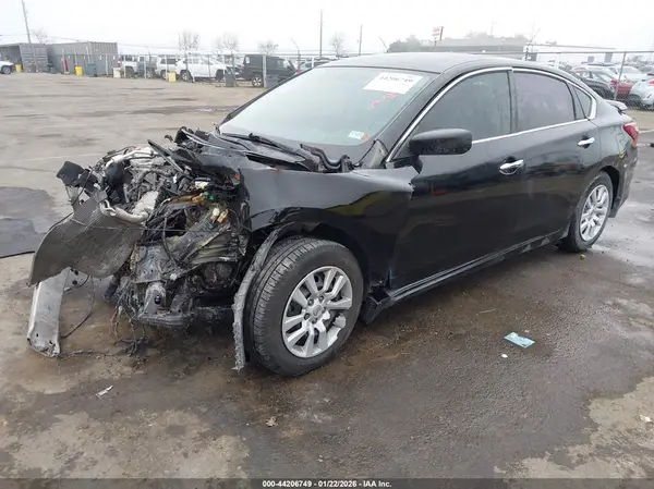 1N4AL3AP8JC110924 2018 NISSAN ALTIMA - Image 2