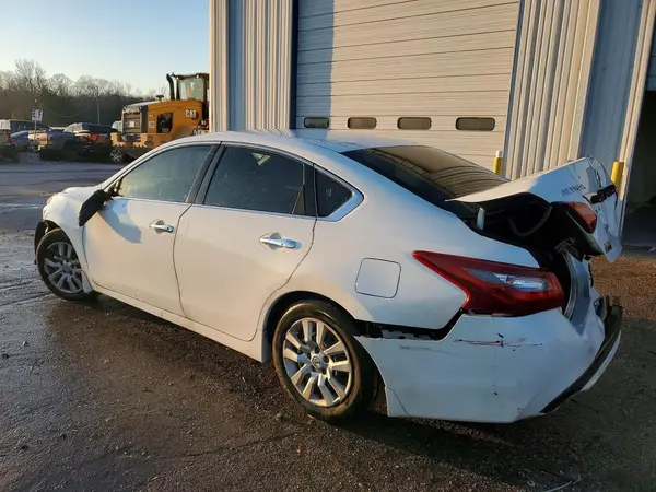 1N4AL3AP8JC112818 2018 NISSAN ALTIMA - Image 2