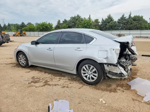 1N4AL3AP8JC113192 2018 NISSAN ALTIMA - Image 2