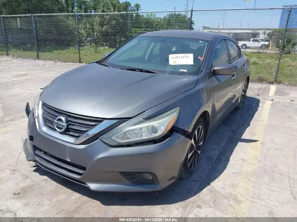 1N4AL3AP8JC113841 2018 NISSAN ALTIMA - Image 2