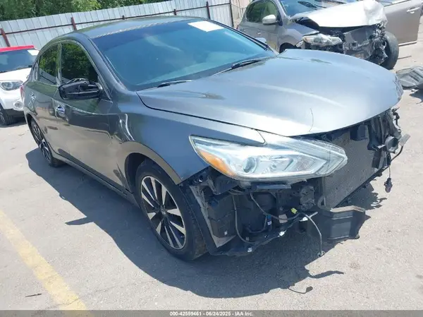 1N4AL3AP8JC116285 2018 NISSAN ALTIMA - Image 1