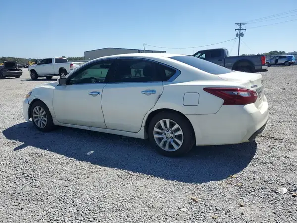 1N4AL3AP8JC116707 2018 NISSAN ALTIMA - Image 2