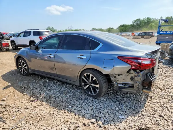 1N4AL3AP8JC117484 2018 NISSAN ALTIMA - Image 2
