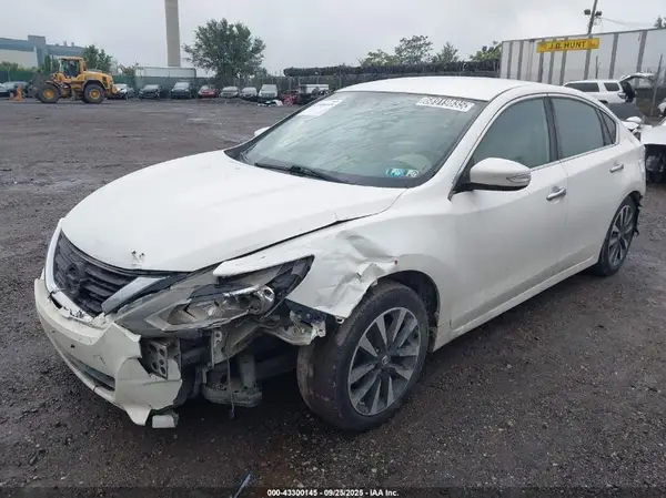 1N4AL3AP8JC119140 2018 NISSAN ALTIMA - Image 2