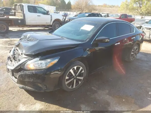 1N4AL3AP8JC120272 2018 NISSAN ALTIMA - Image 2