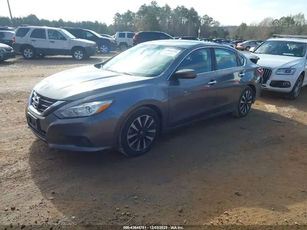 1N4AL3AP8JC122023 2018 NISSAN ALTIMA - Image 2