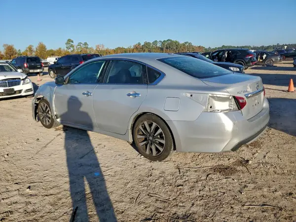 1N4AL3AP8JC122524 2018 NISSAN ALTIMA - Image 2