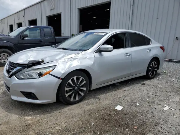 1N4AL3AP8JC122880 2018 NISSAN ALTIMA - Image 1