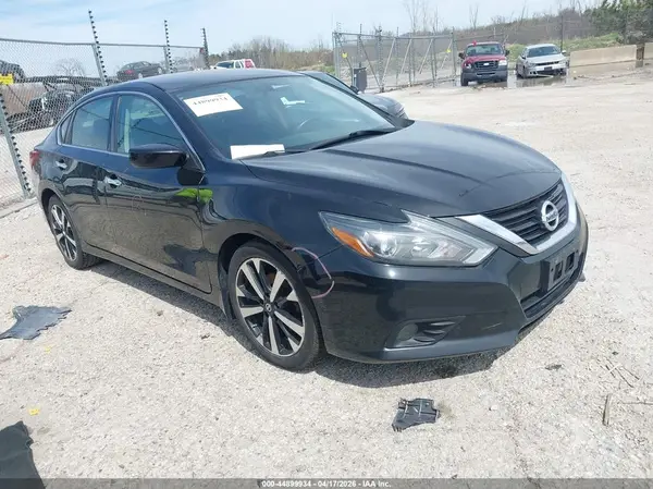 1N4AL3AP8JC125858 2018 NISSAN ALTIMA - Image 1