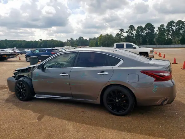 1N4AL3AP8JC126072 2018 NISSAN ALTIMA - Image 2