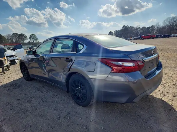 1N4AL3AP8JC127044 2018 NISSAN ALTIMA - Image 2
