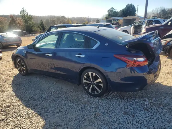 1N4AL3AP8JC127352 2018 NISSAN ALTIMA - Image 2
