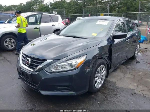 1N4AL3AP8JC129425 2018 NISSAN ALTIMA - Image 2