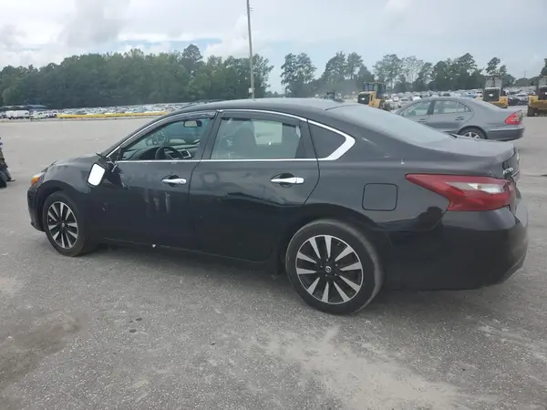 1N4AL3AP8JC129697 2018 NISSAN ALTIMA - Image 2