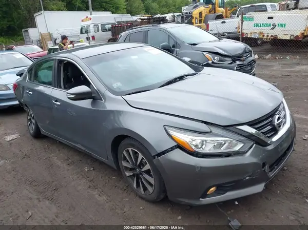1N4AL3AP8JC131031 2018 NISSAN ALTIMA - Image 1