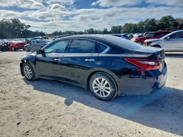 1N4AL3AP8JC133233 2018 NISSAN ALTIMA - Image 2