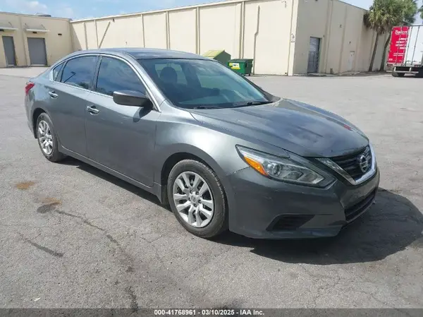 1N4AL3AP8JC135127 2018 NISSAN ALTIMA - Image 1
