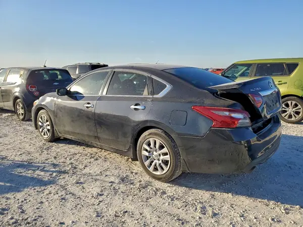 1N4AL3AP8JC136147 2018 NISSAN ALTIMA - Image 2