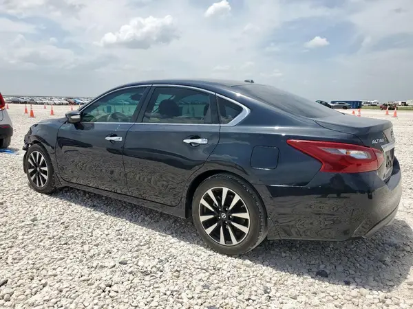 1N4AL3AP8JC136150 2018 NISSAN ALTIMA - Image 2