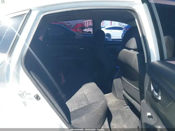 1N4AL3AP8JC136357 2018 NISSAN ALTIMA - Image 8
