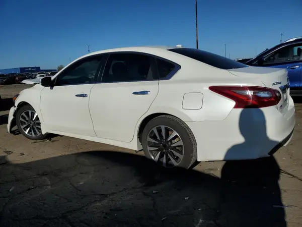1N4AL3AP8JC138206 2018 NISSAN ALTIMA - Image 2